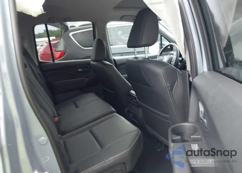 2025 Honda Ridgeline Rtl z USA, uszkodzony, nr VIN 5FPYK3F55SB019494